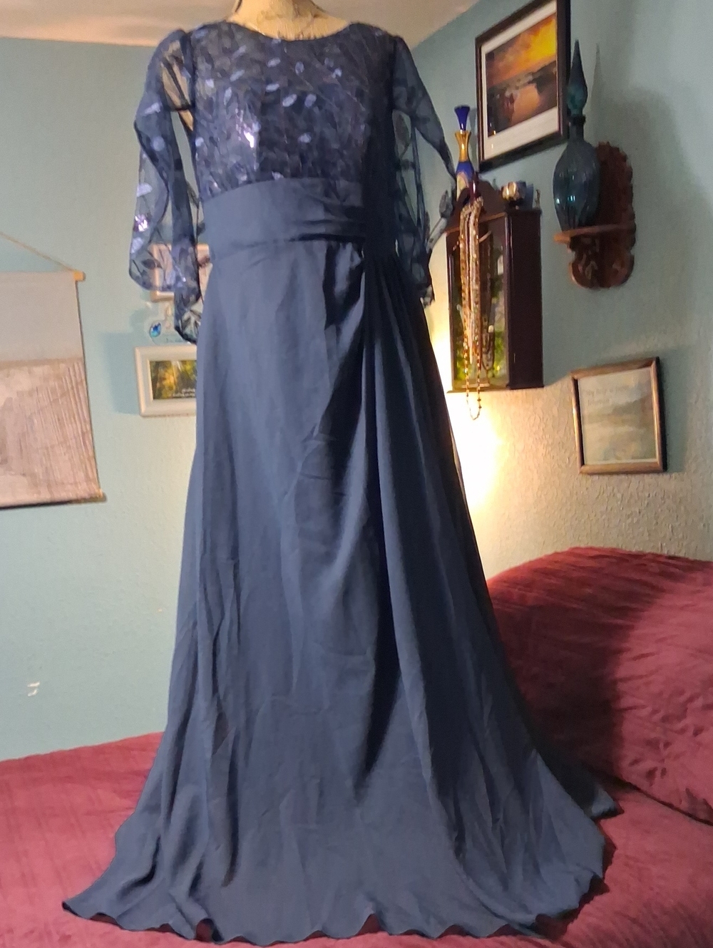 Navy Blue Long Sleeve Evening Wedding Dress